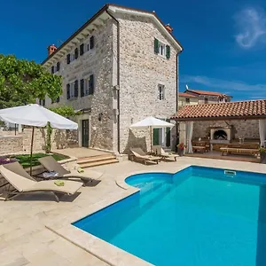 beautiful-stone-house-villa-parentium-with-private-pool.in-istria.net/
